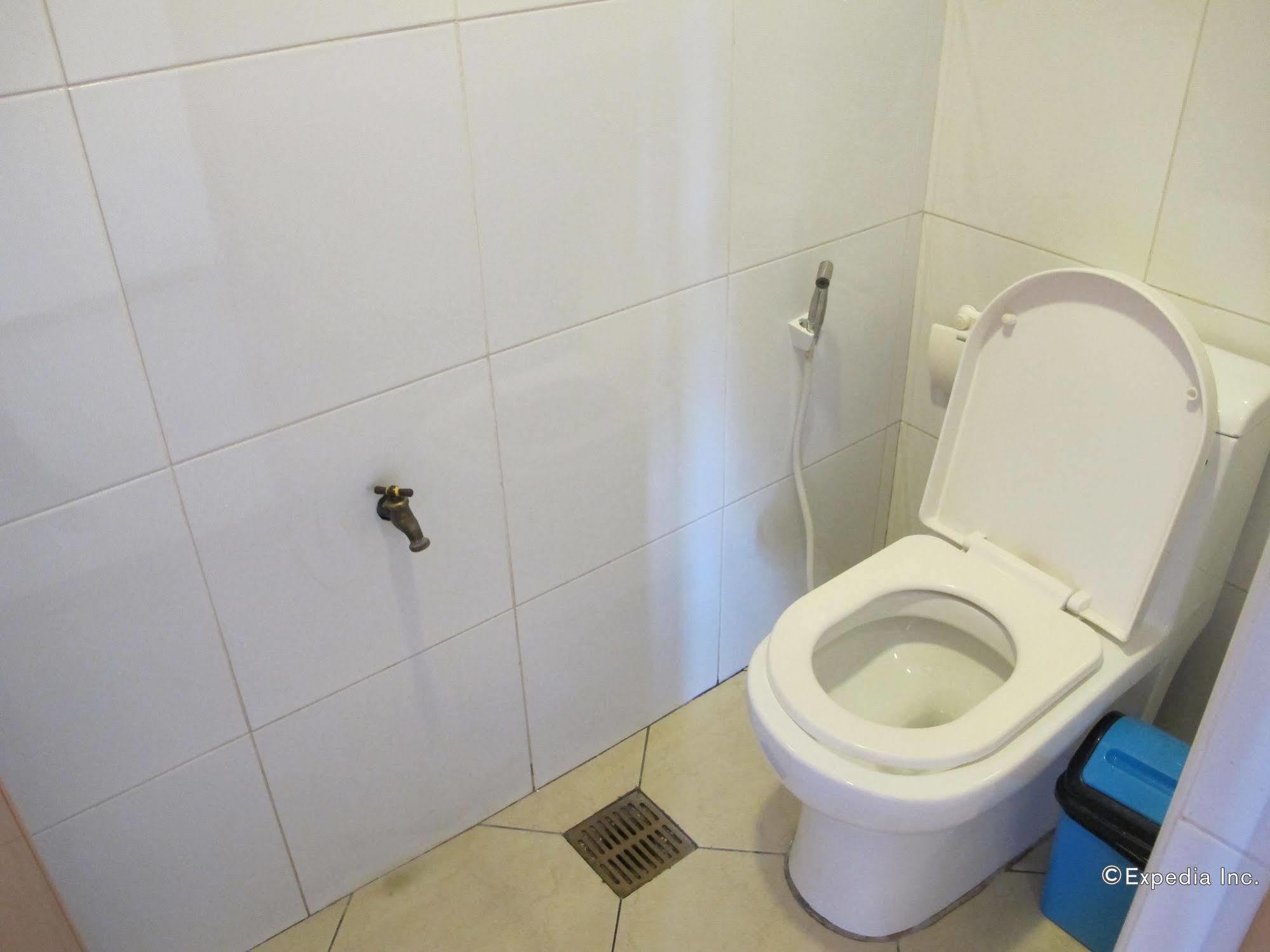 Bluefins Resort Lapu-Lapu City Kültér fotó