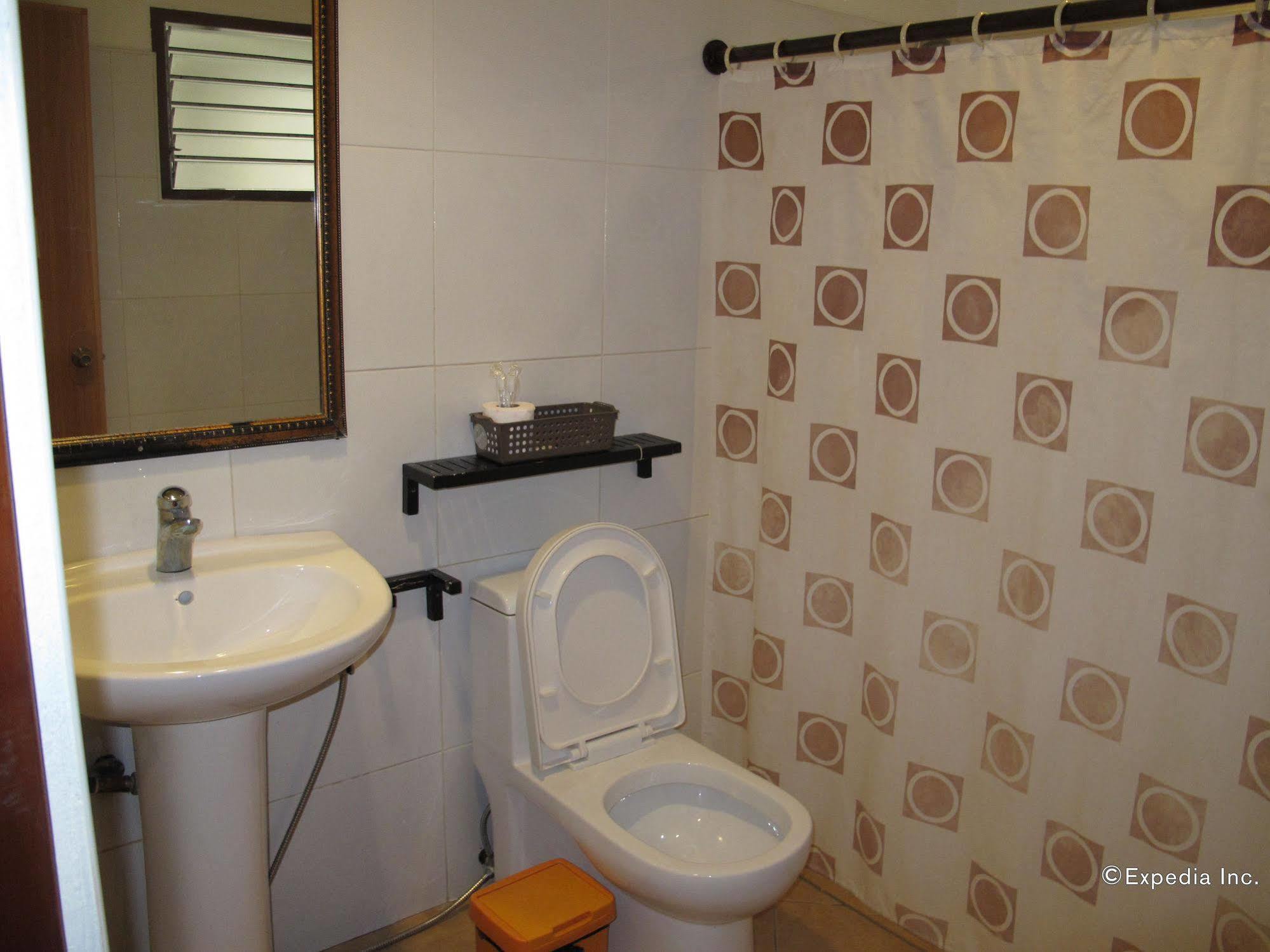 Bluefins Resort Lapu-Lapu City Kültér fotó