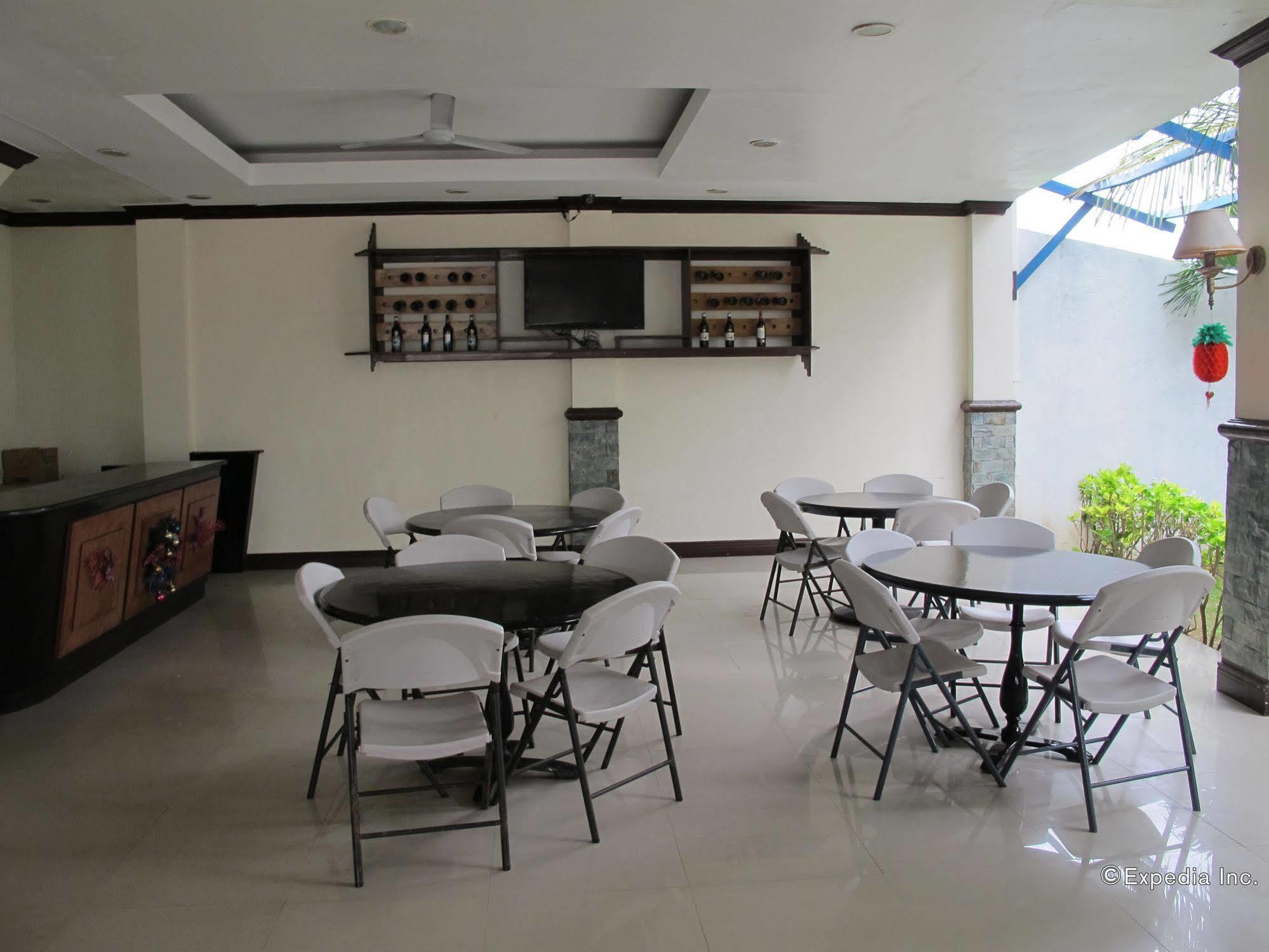 Bluefins Resort Lapu-Lapu City Kültér fotó