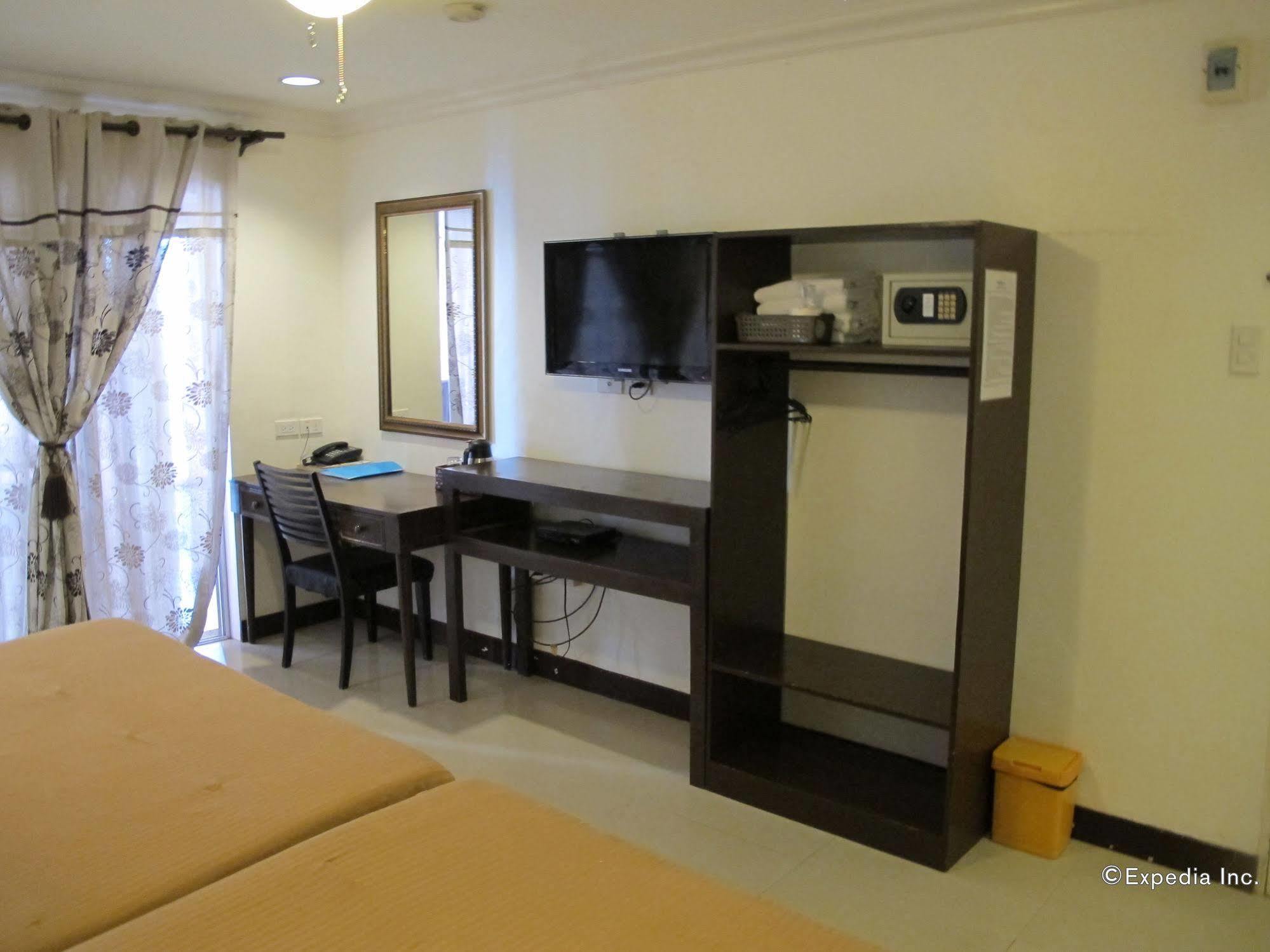 Bluefins Resort Lapu-Lapu City Kültér fotó