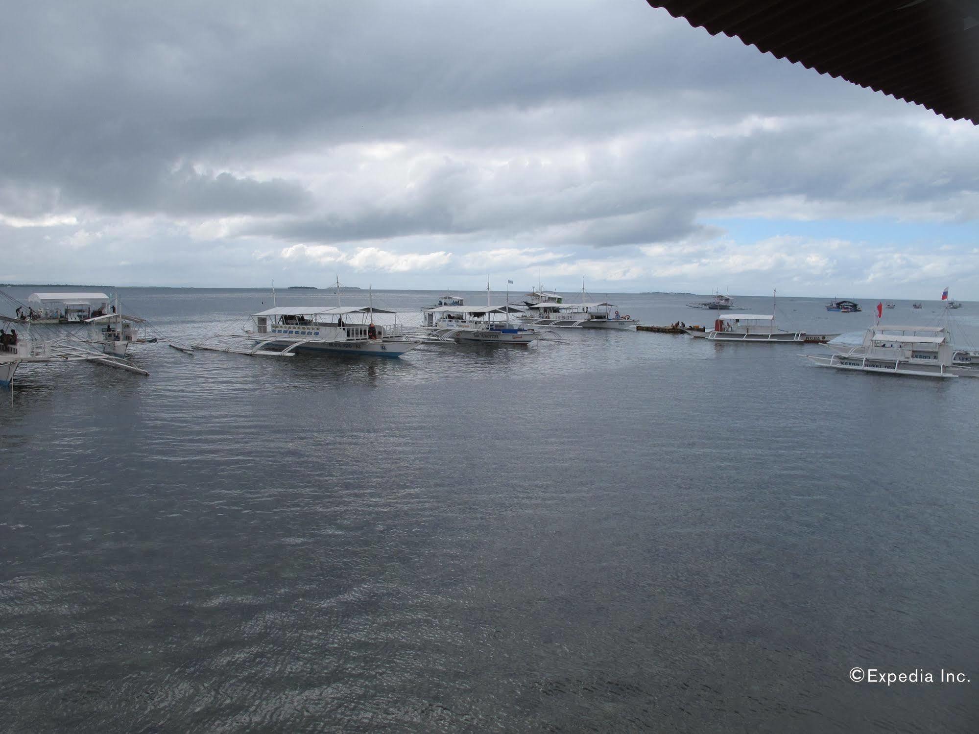 Bluefins Resort Lapu-Lapu City Kültér fotó